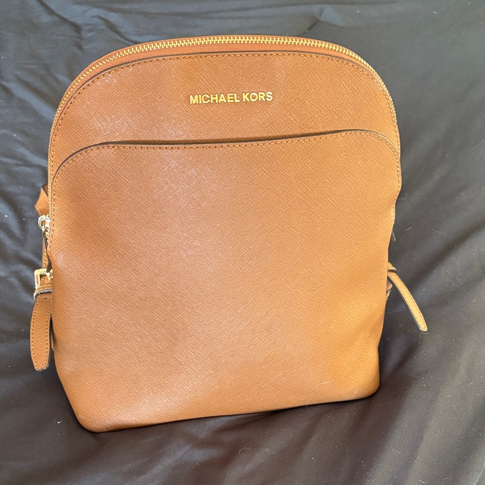 Michael Kors Acorn Saffiano Leather Backpack – Medium Structured Zip Bag